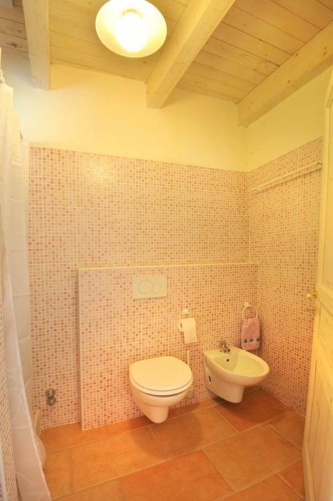 Rocca Dell'Innominato Lecco Bagian luar foto